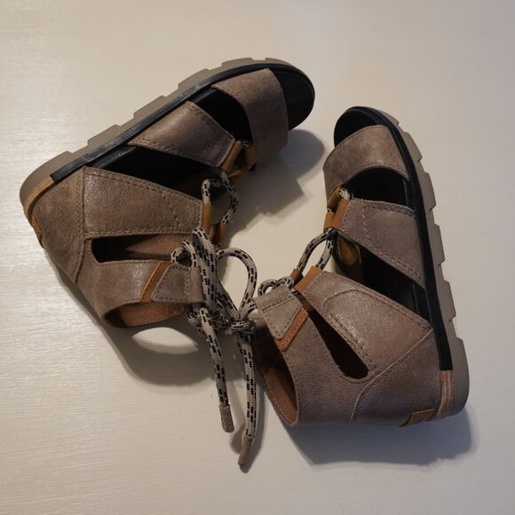 Sorel Topeda Lace Sandal - Picture 10 of 10
